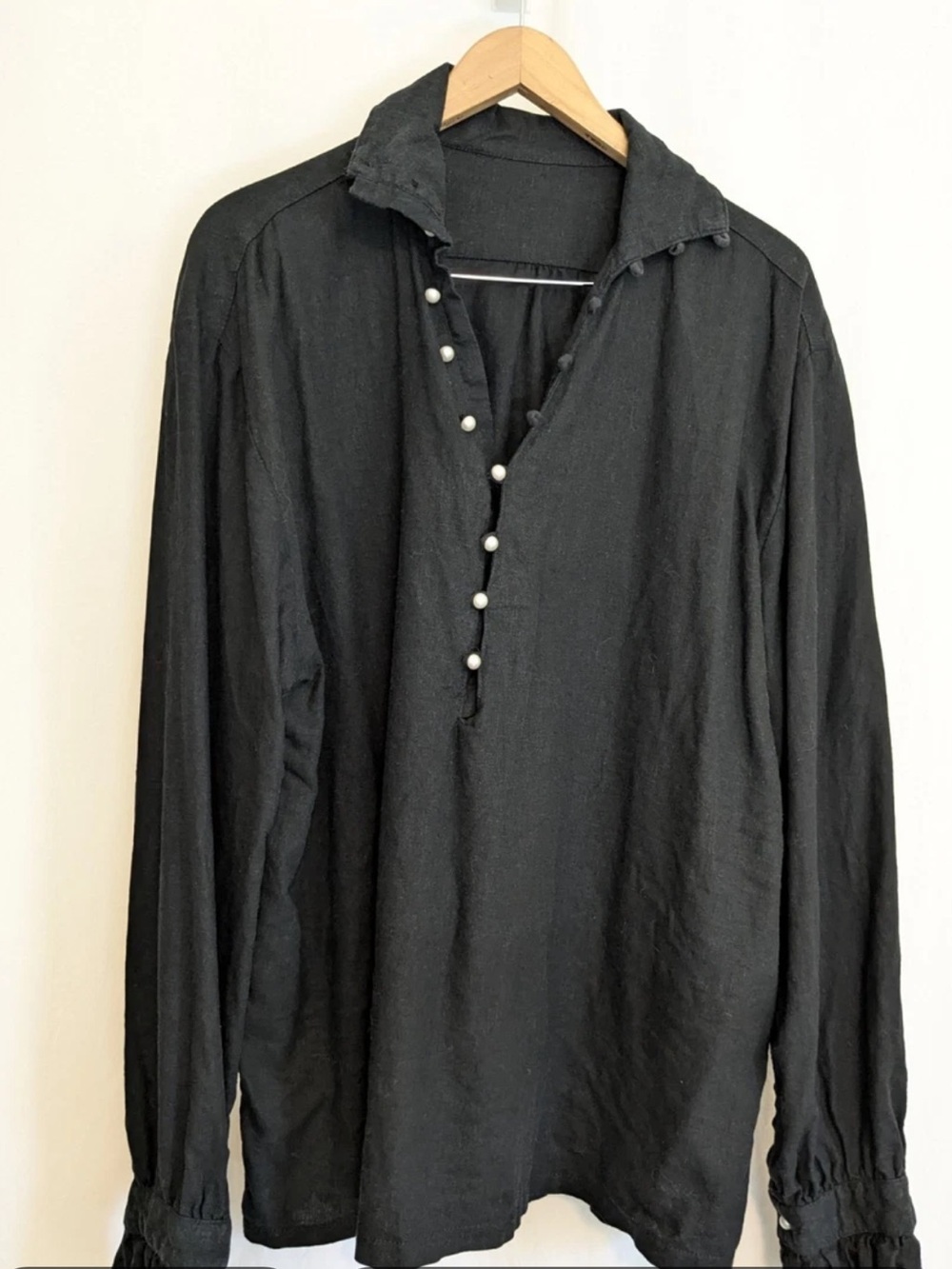 #3302**Vintage Black Long-Sleeve Pearl-Button Blouse